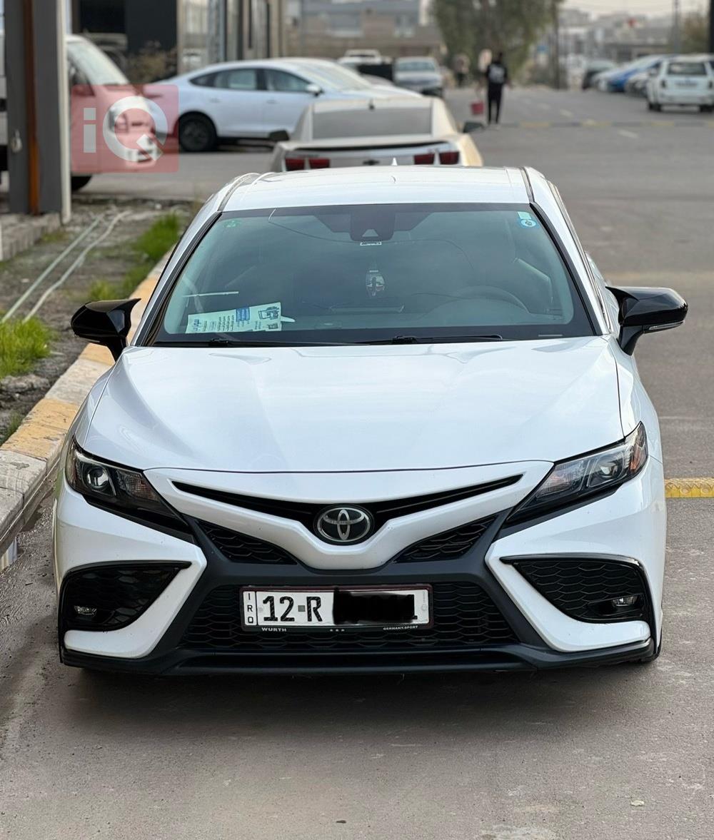 تۆیۆتا کامری